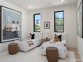 23416 Califa Street, Woodland Hills (los Angeles) CA 91367