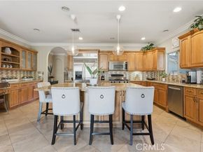 22711 Collins Street, Woodland Hills (los Angeles) CA 91367