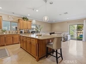 22711 Collins Street, Woodland Hills (los Angeles) CA 91367