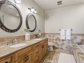 22711 Collins Street, Woodland Hills (los Angeles) CA 91367