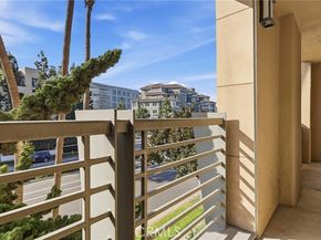 5831 Seawalk Drive 140, Los Angeles CA 90094