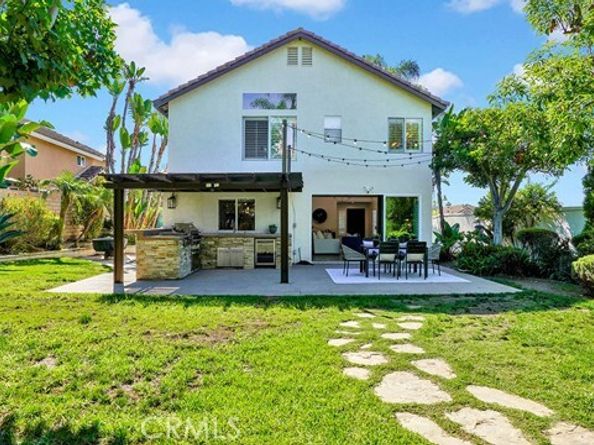17 Blanco, Lake Forest (el Toro) CA 92610