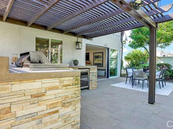 17 Blanco, Lake Forest (el Toro) CA 92610