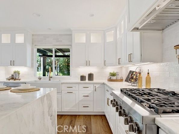 17 Blanco, Lake Forest (el Toro) CA 92610