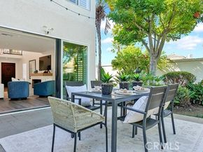 17 Blanco, Lake Forest (el Toro) CA 92610
