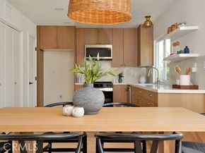 11 Jameson, Lake Forest (el Toro) CA 92610