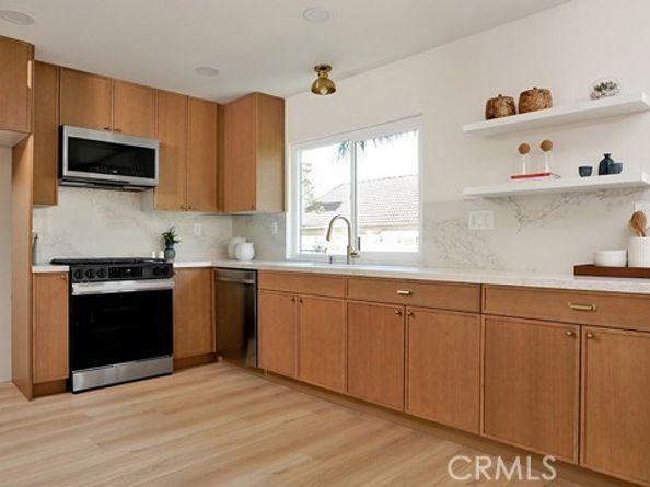 11 Jameson, Lake Forest (el Toro) CA 92610