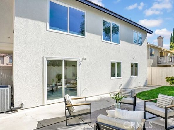 11 Jameson, Lake Forest (el Toro) CA 92610