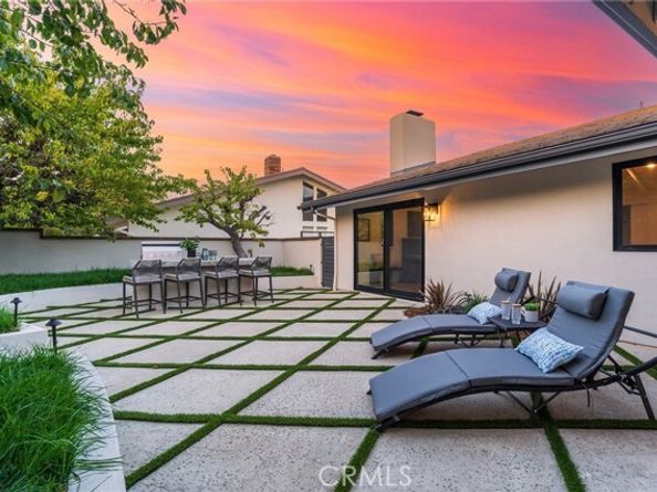 35 Beachcomber Drive, Corona Del Mar (newport Beach) CA 92625