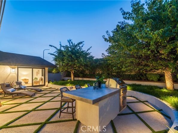 35 Beachcomber Drive, Corona Del Mar (newport Beach) CA 92625
