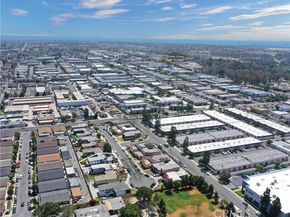 17412 Dairyview Circle, Huntington Beach CA 92647