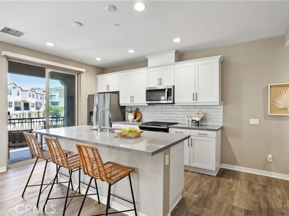 109 Alder Ridge, Lake Forest (el Toro) CA 92610