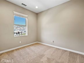 109 Alder Ridge, Lake Forest (el Toro) CA 92610
