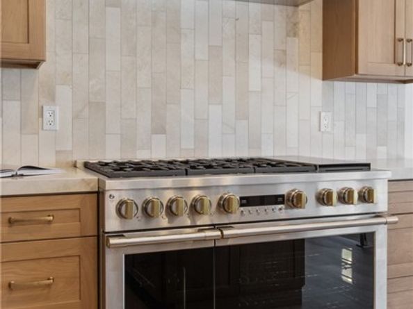 10181 Overhill Drive, Tustin CA 92705