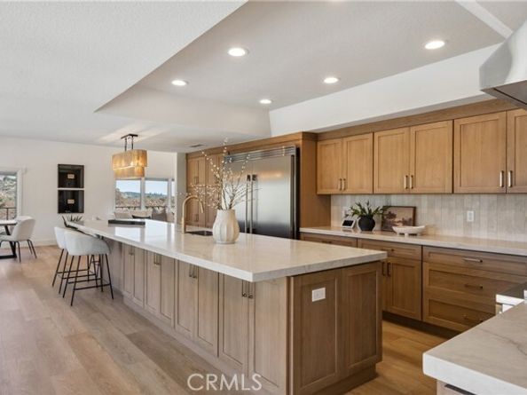 10181 Overhill Drive, Tustin CA 92705