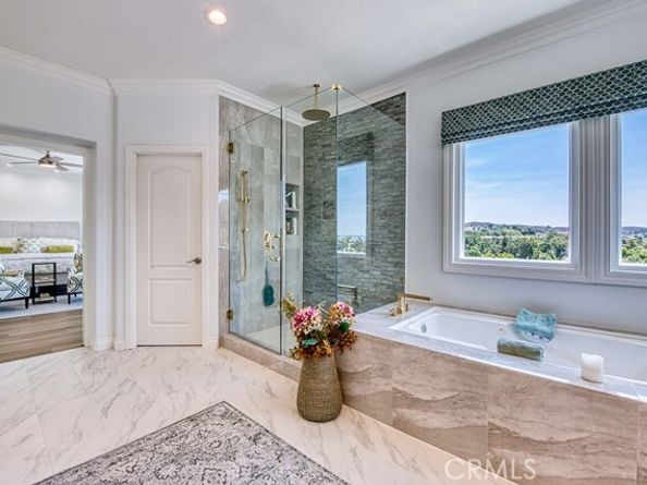 10 Shoal Creek, Laguna Hills CA 92679