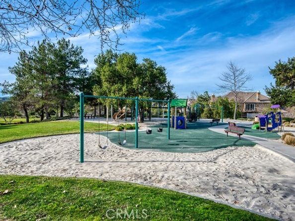 10 Shoal Creek, Laguna Hills CA 92679