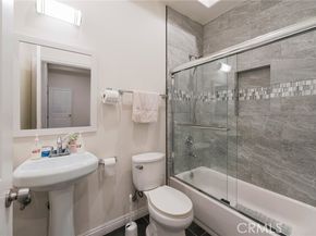2461 Santa Ana, Los Angeles CA 90059