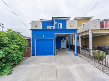 2461 Santa Ana