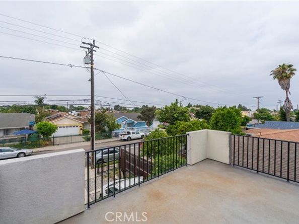 2461 Santa Ana, Los Angeles CA 90059