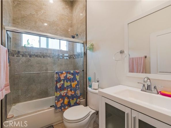 2461 Santa Ana, Los Angeles CA 90059