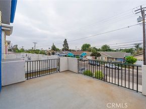 2461 Santa Ana, Los Angeles CA 90059