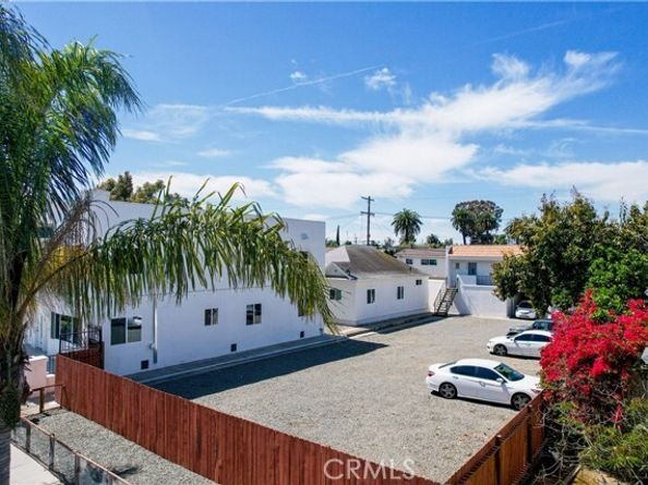 1121 Pacific Avenue, Long Beach CA 90813