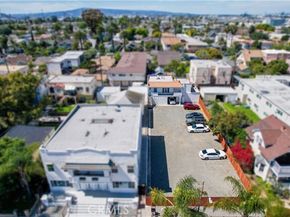 1121 Pacific Avenue, Long Beach CA 90813