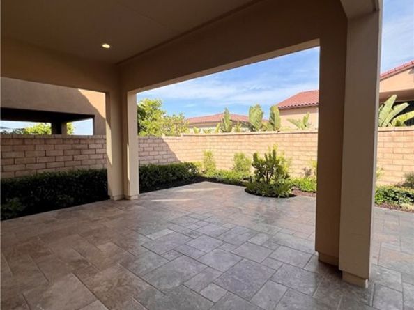 29 Caspian, Lake Forest (el Toro) CA 92630