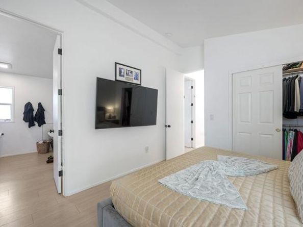 6503 Friendly Place, Carlsbad CA 92011