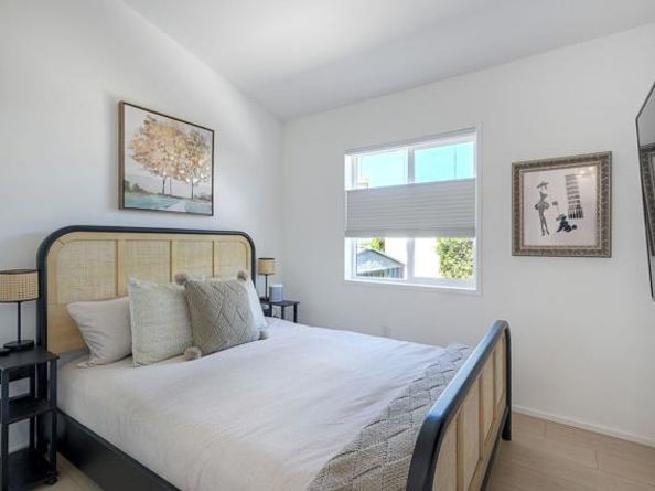 6503 Friendly Place, Carlsbad CA 92011