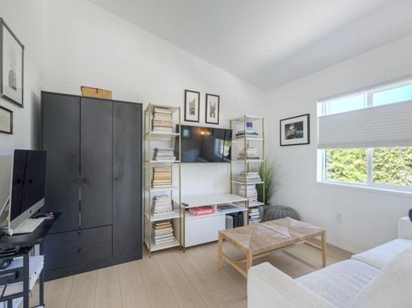 6503 Friendly Place, Carlsbad CA 92011