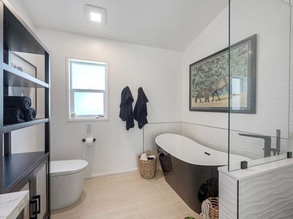 6503 Friendly Place, Carlsbad CA 92011
