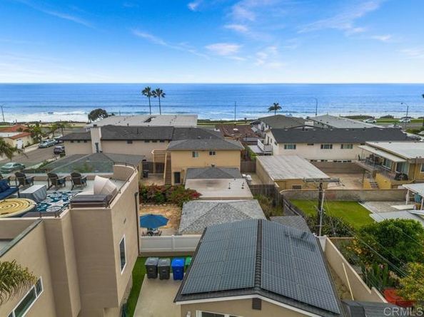 152 Redwood Avenue, Carlsbad CA 92008
