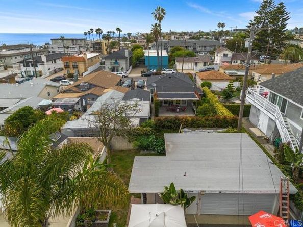 152 Redwood Avenue, Carlsbad CA 92008