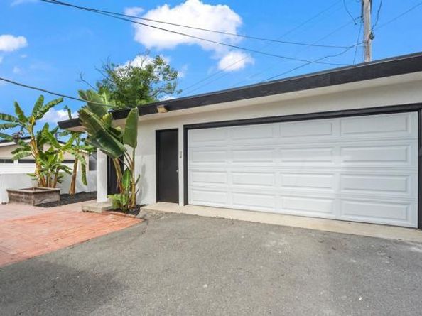 152 Redwood Avenue, Carlsbad CA 92008