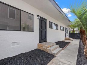 152 Redwood Avenue, Carlsbad CA 92008