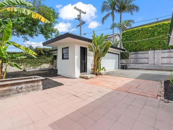 152 Redwood Avenue, Carlsbad CA 92008