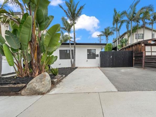 152 Redwood Avenue, Carlsbad CA 92008