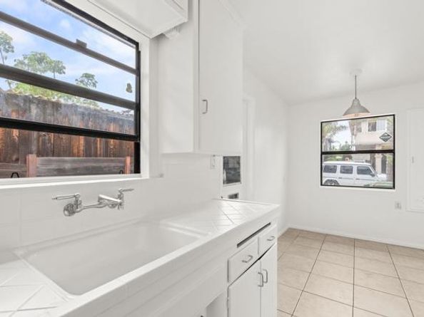 152 Redwood Avenue, Carlsbad CA 92008