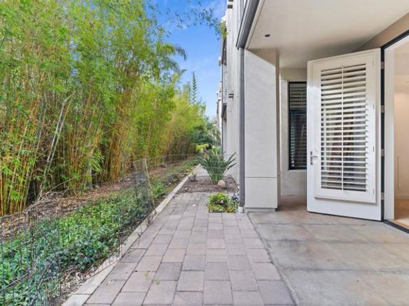 5410 La Jolla Boulevard A102, La Jolla (san Diego) CA 92037