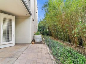 5410 La Jolla Boulevard A102, La Jolla (san Diego) CA 92037