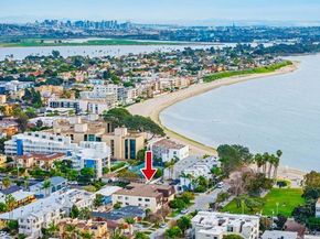 4051 Fanuel 8, San Diego CA 92109