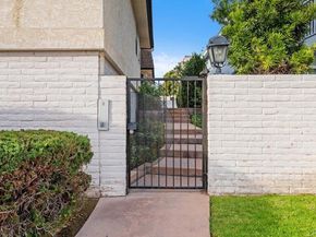4051 Fanuel 8, San Diego CA 92109