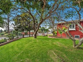 8068 El Manor, Westchester (los Angeles) CA 90045