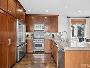 417 Poinsettia Avenue, Corona Del Mar (newport Beach) CA 92625