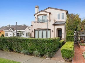 417 Poinsettia Avenue, Corona Del Mar (newport Beach) CA 92625