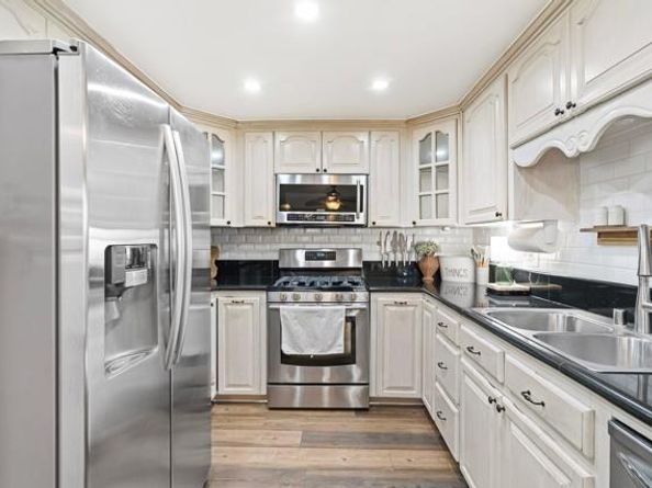 1560 Monterey Pine Drive B, San Ysidro (san Diego) CA 92173