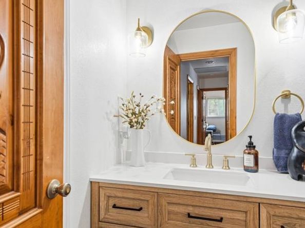 1560 Monterey Pine Drive B, San Ysidro (san Diego) CA 92173