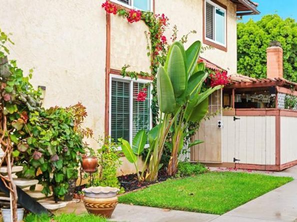 1560 Monterey Pine Drive B, San Ysidro (san Diego) CA 92173